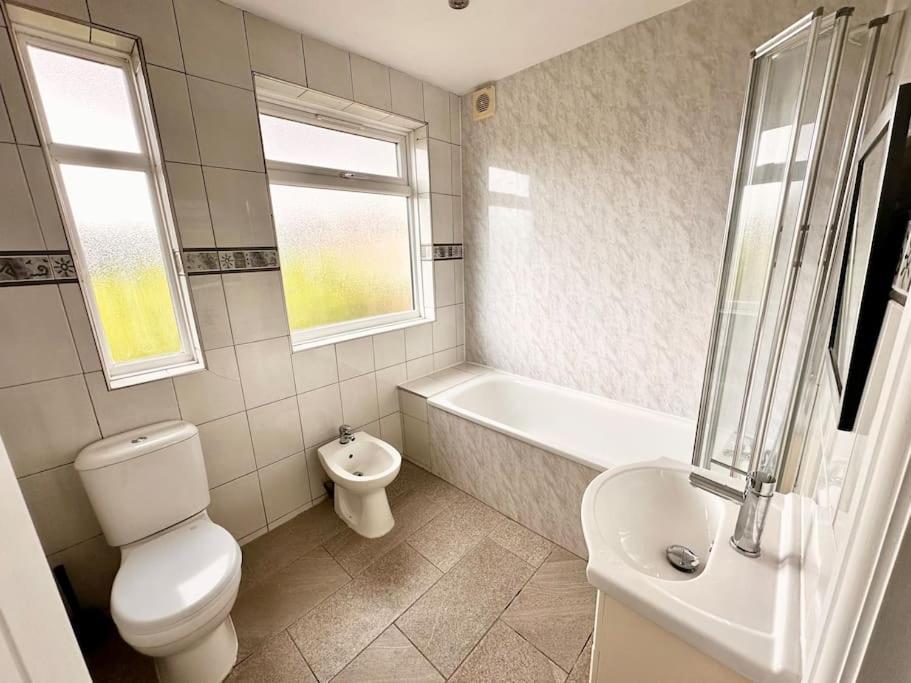 5 Bed Property In Se12 Londres Extérieur photo
