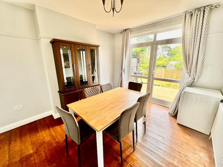 5 Bed Property In Se12 Londres Extérieur photo